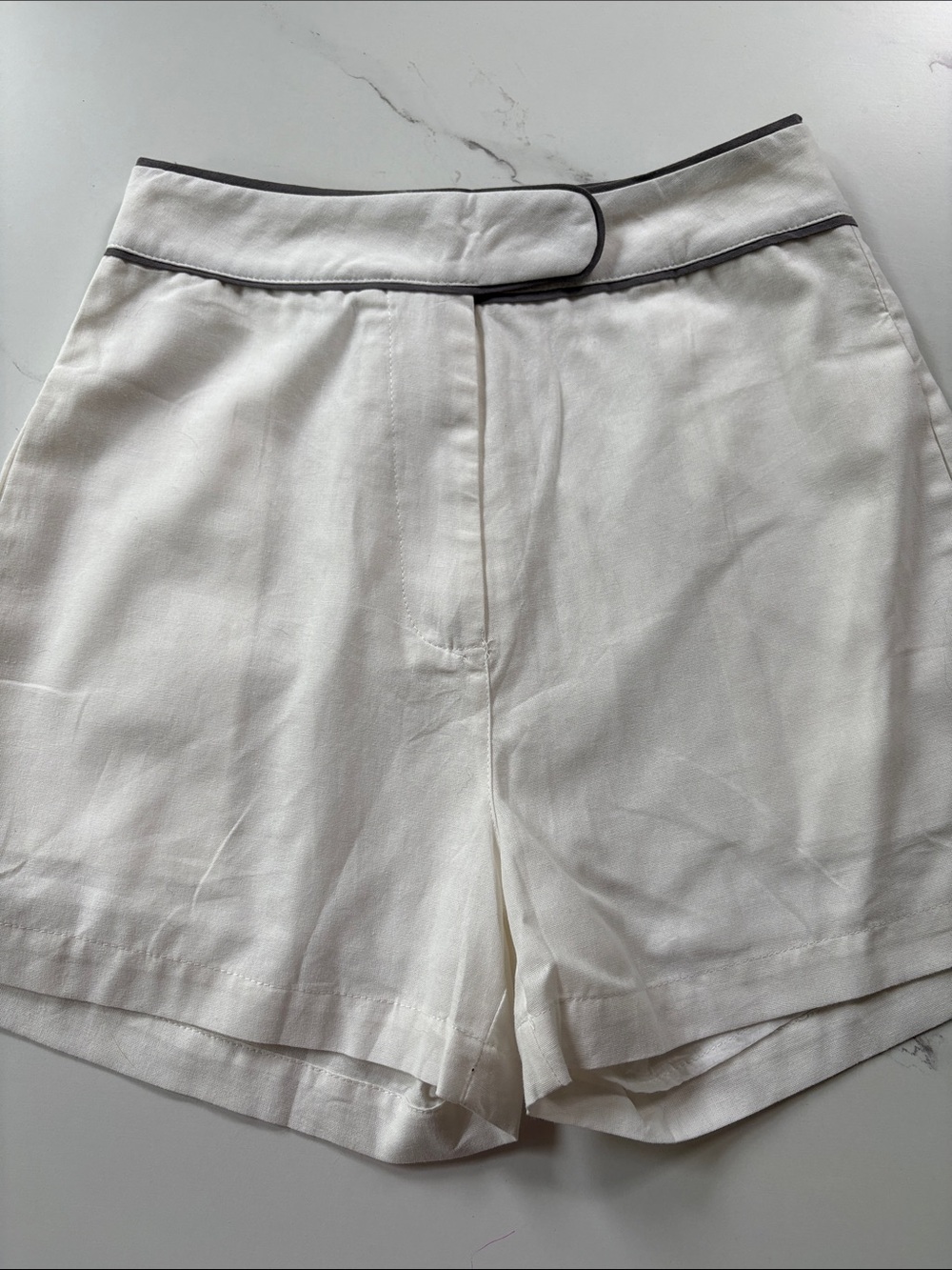 Women’s Cream Shorts with Contrast Piping